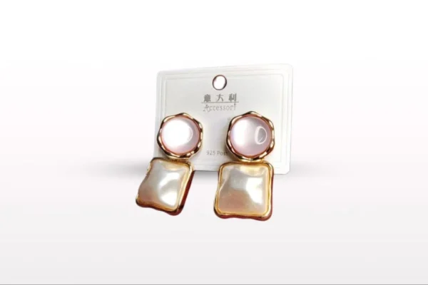 Elegant Pearl & Gold Statement Earrings – Luxury Women’s Fashion Jewelry