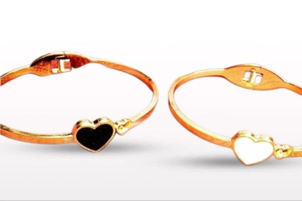 Gold Heart Bangle Bracelet – Elegant Minimalist Jewelry for Women & Couples